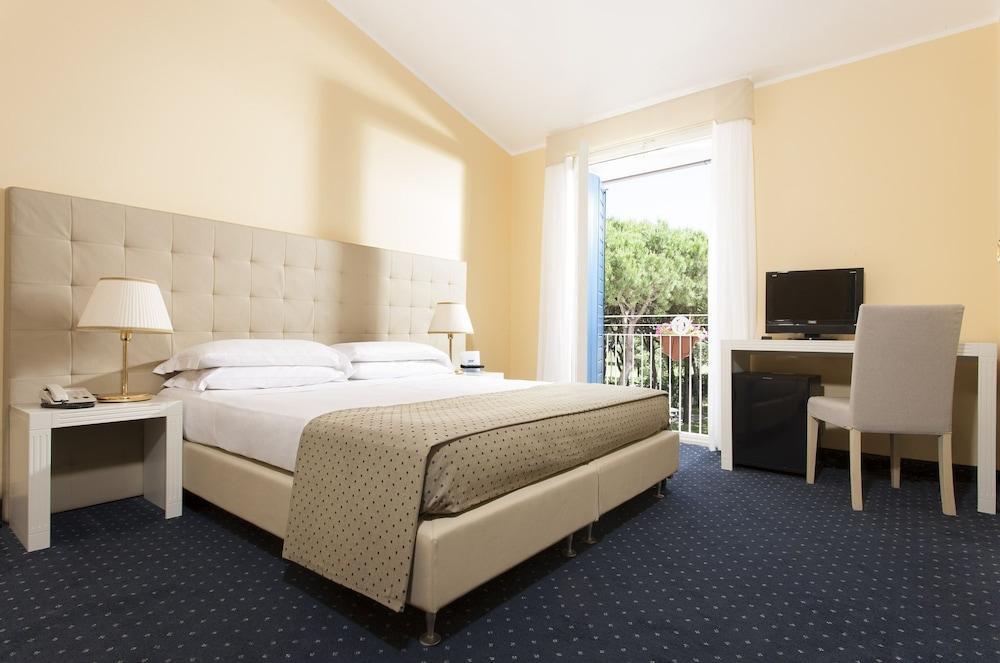 Hotel Gallia & Resort Lido di Jesolo Exterior photo