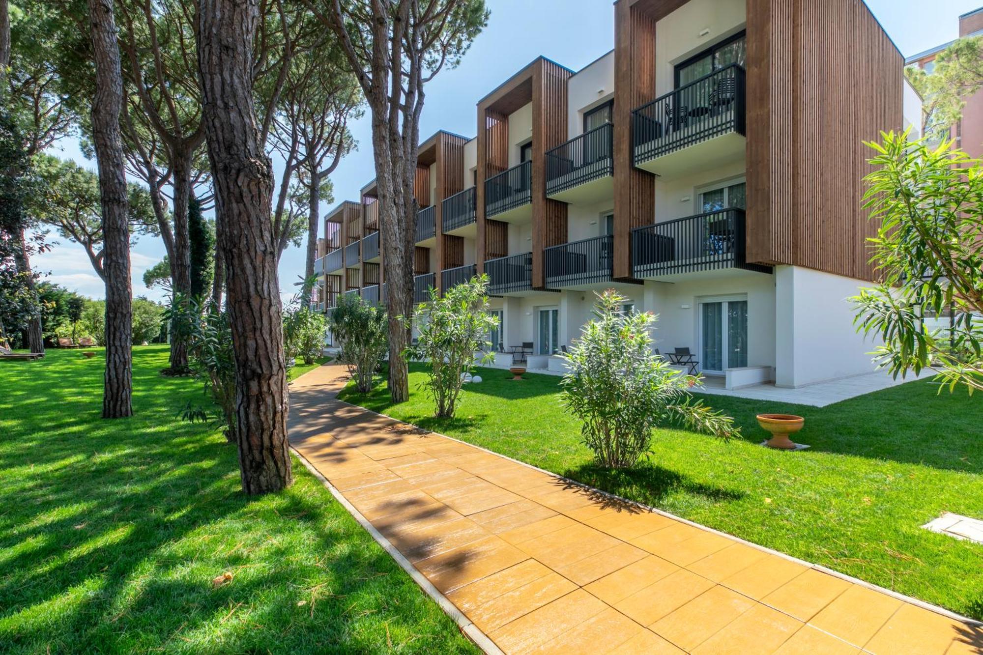 Hotel Gallia & Resort Lido di Jesolo Exterior photo