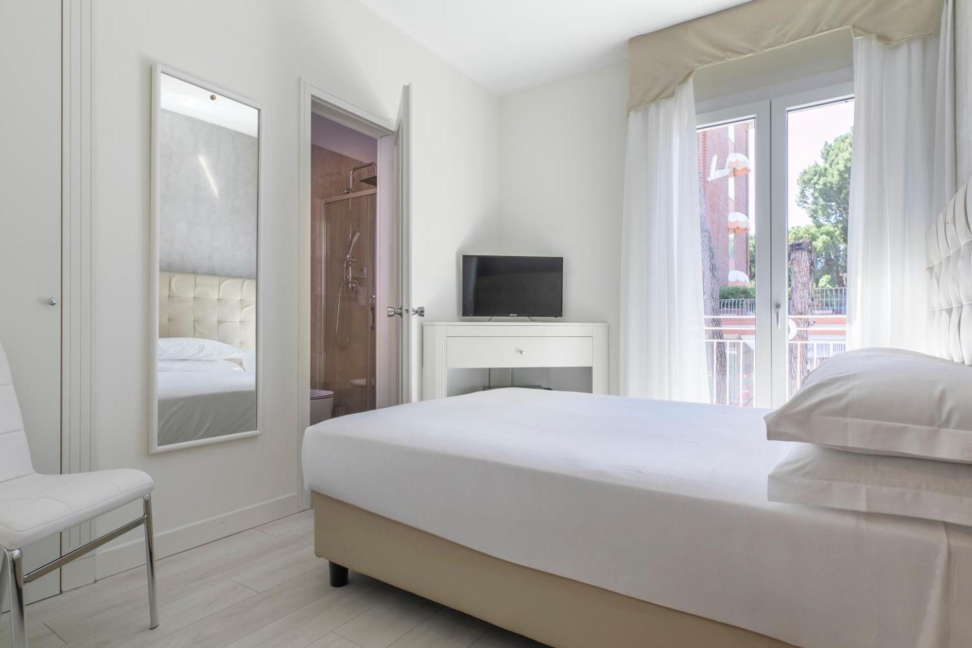 Hotel Gallia & Resort Lido di Jesolo Exterior photo