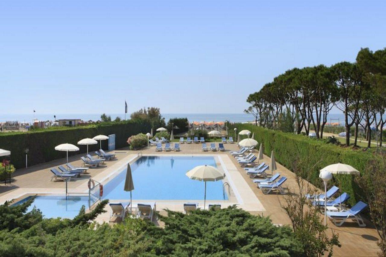 Hotel Gallia & Resort Lido di Jesolo Exterior photo